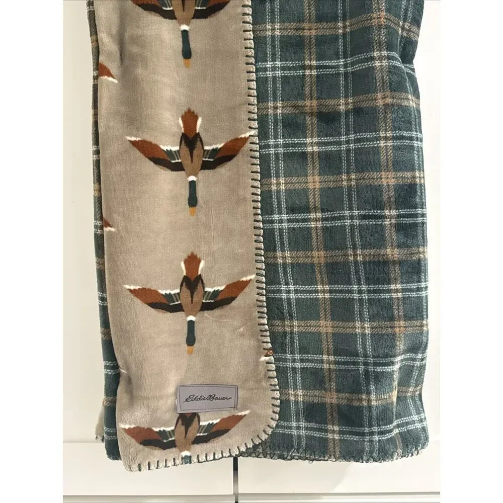 Eddie Bauer MALLARD DUCK Reversible Green PLAID Lush Plush Throw Blanket Ducks